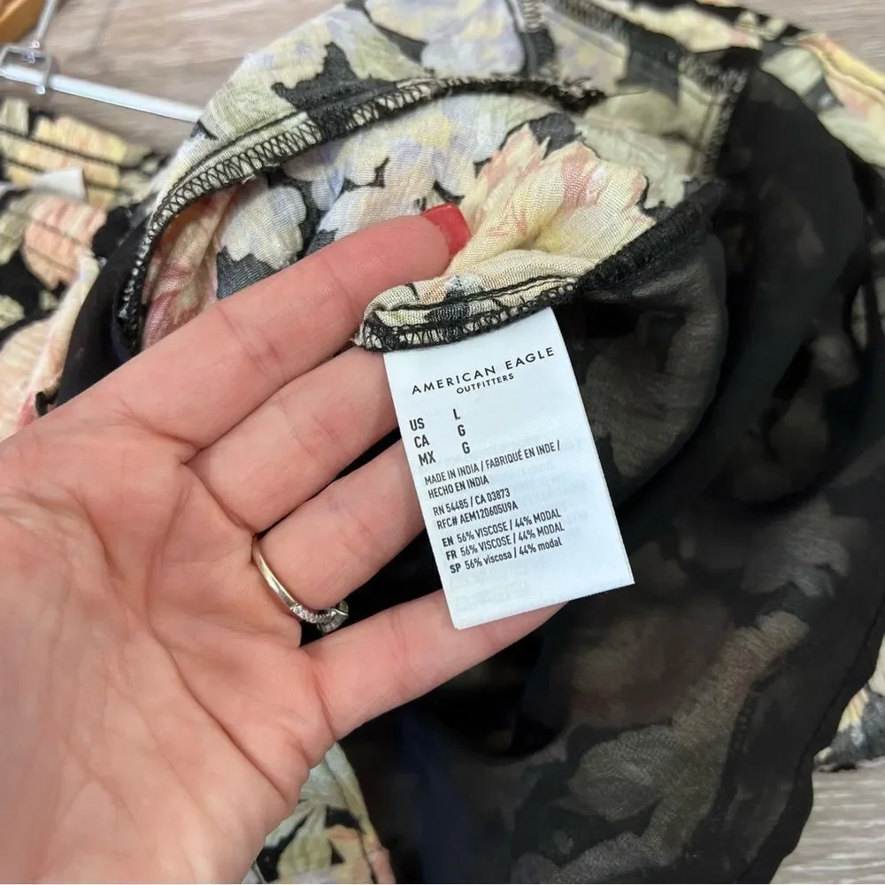 American eagle‎ floral printed ruffle shorts